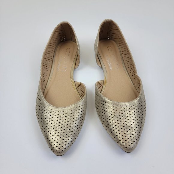 Coconuts by Matisse Gold Perforated D'orsay Pointed Toe Flats NWOT Size 8 - Picture 2 of 7